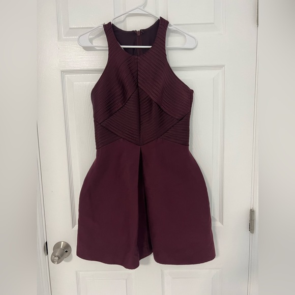 Halston Heritage Satin Pleated Bodycon Mini Dress in Burgundy 6 - Picture 3 of 10